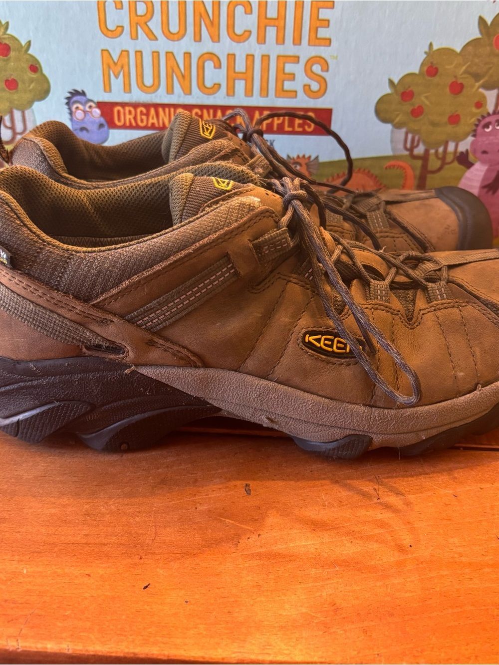Keen mens Targhee 11 waterproof hiking shoes canteen/dark olive 13 - Picture 4 of 7